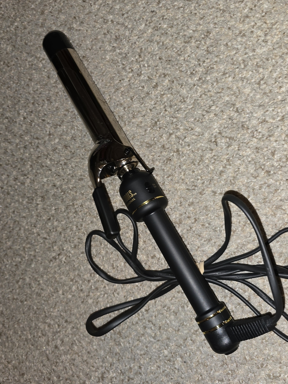 Hot Tools 24k Gold-Tone 1.25" Curling Iron - Black Handle